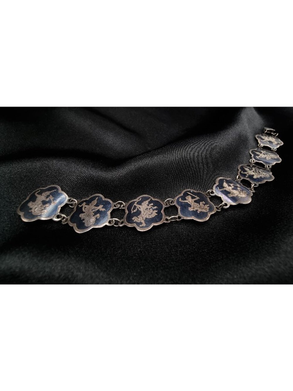 Vintage Siam Signed Sterling Silver Bracelet With Intricate Niello Panels